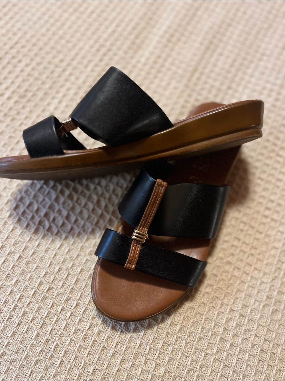 Italian Shoemakers Black and Brown Leather Slide Sandals